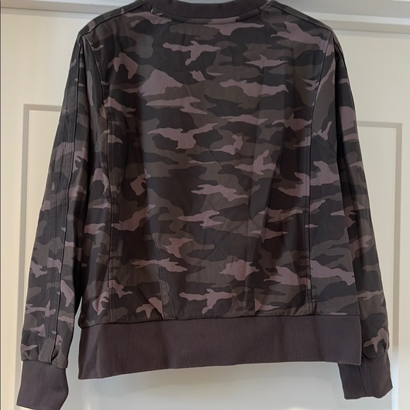 Athleta Camo Long Sleeve Sweater - Picture 4 of 4